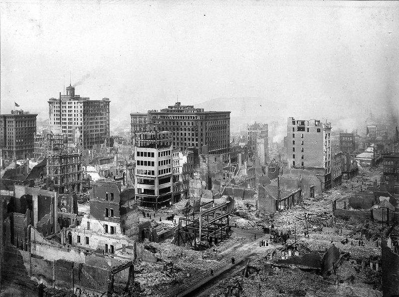 Estado de muchas viviendas tras el terremoto. Wikimedia Commons